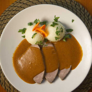 Restaurant Relax Greenpoint NYC Entrees Roast Beef