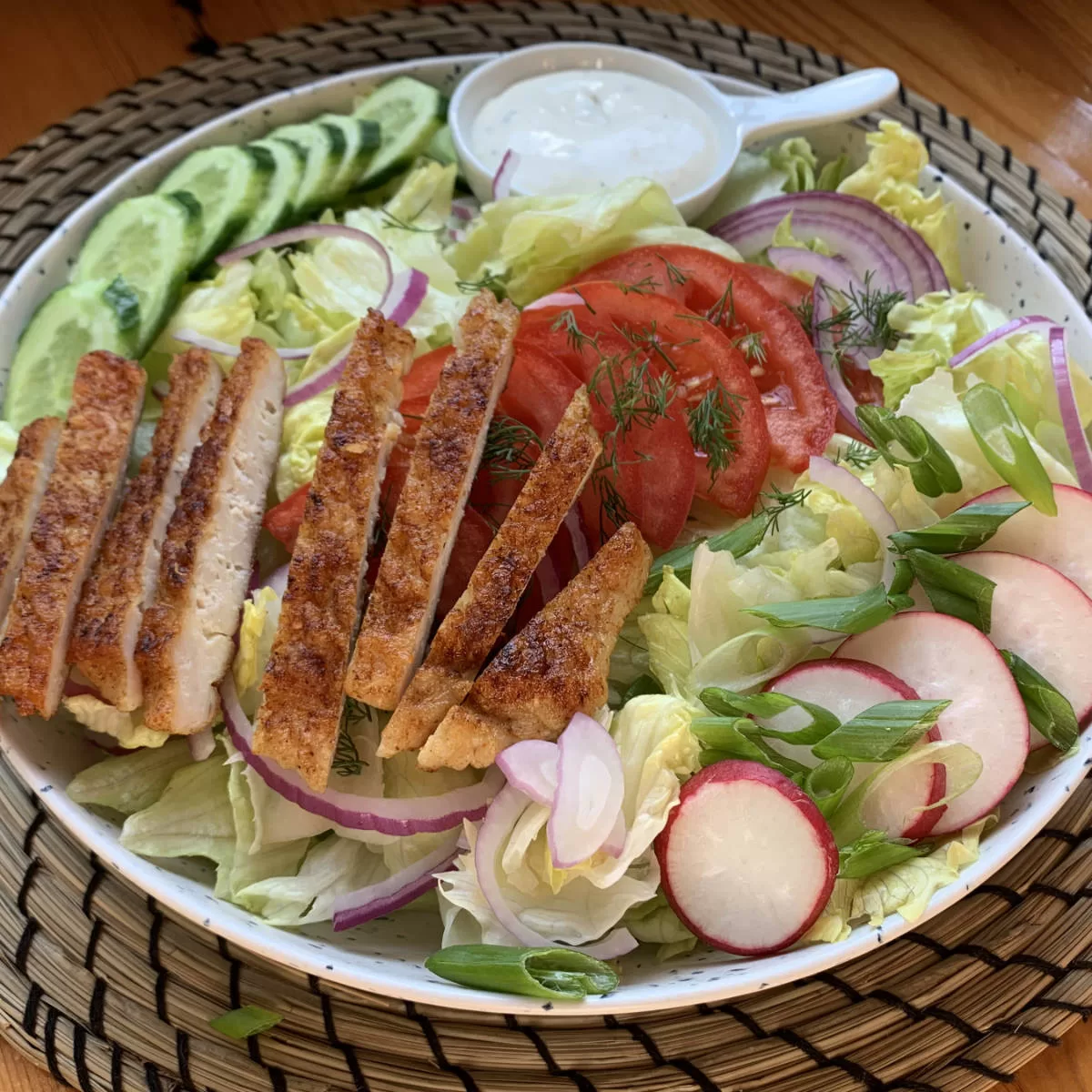 Restaurant-Relax-Greenpoint-NYC-Salads-Polish-Chicken