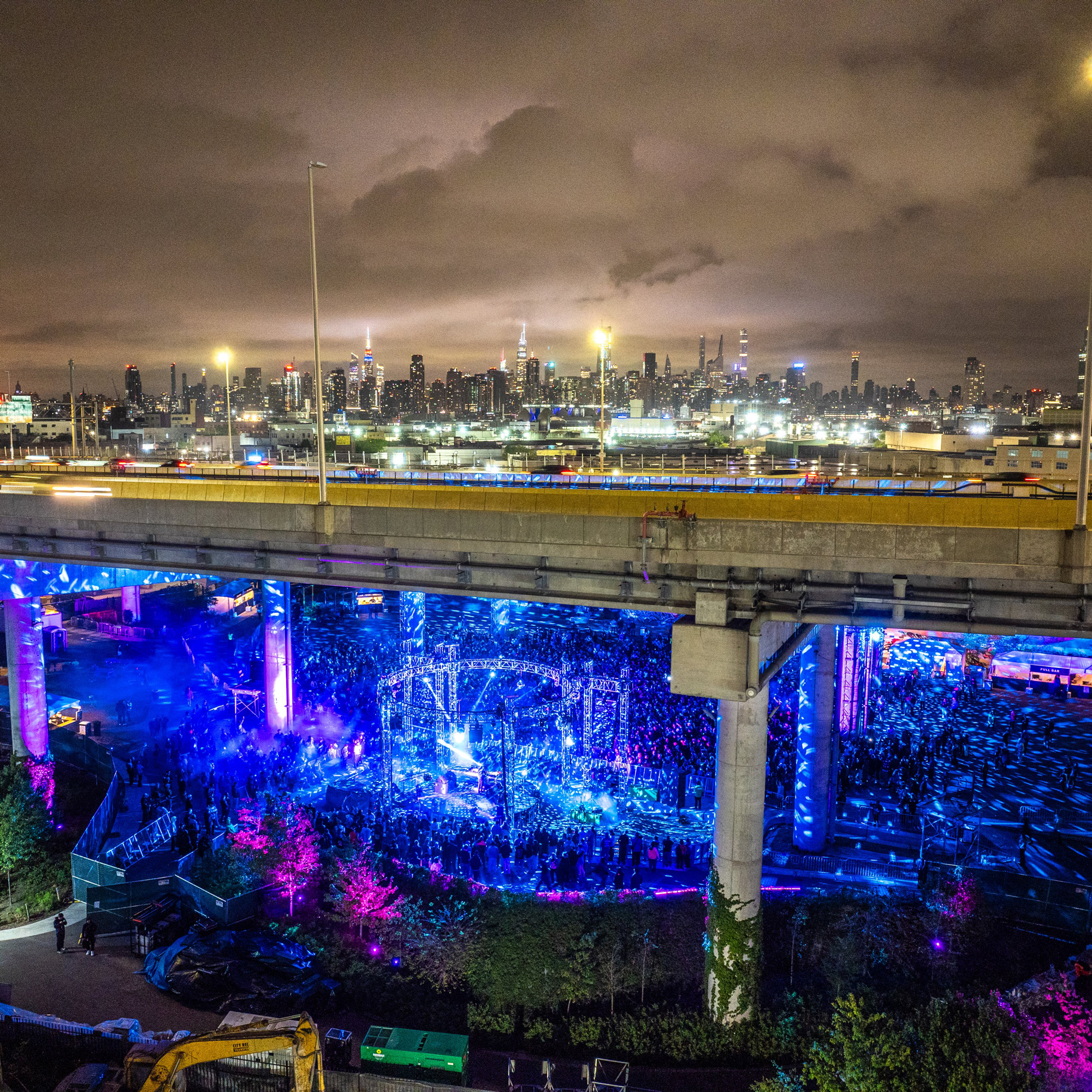 Restaurant Relax - Greenpoint Guide - Under the K Bridge Concert photo by NBK Parks