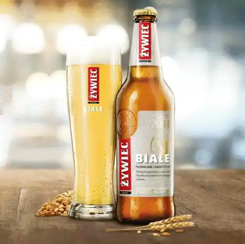 Bottle and glass of Żywiec Białe Polish wheat beer at Relax in Greenpoint